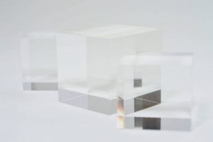 Polierte Würfel aus Acrylglas